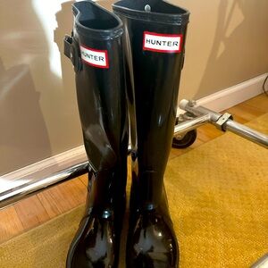 Women’s Black Hunter Boots - Never Worn